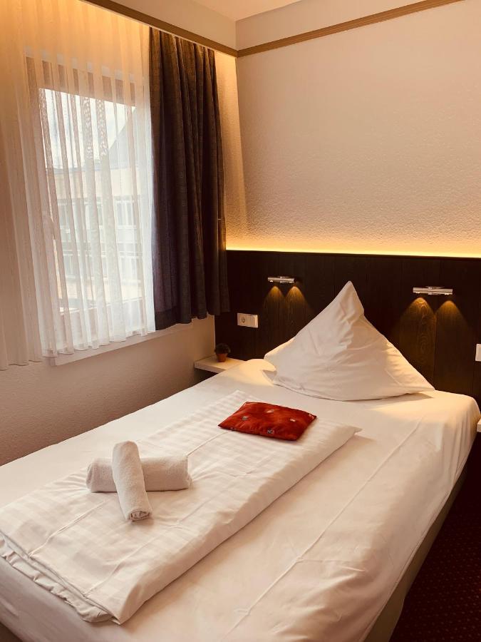 Hotel Kunibert Der Fiese Κολωνία Εξωτερικό φωτογραφία