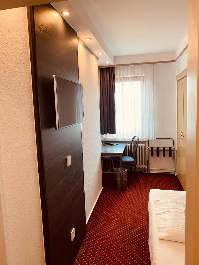 Hotel Kunibert Der Fiese Κολωνία Εξωτερικό φωτογραφία