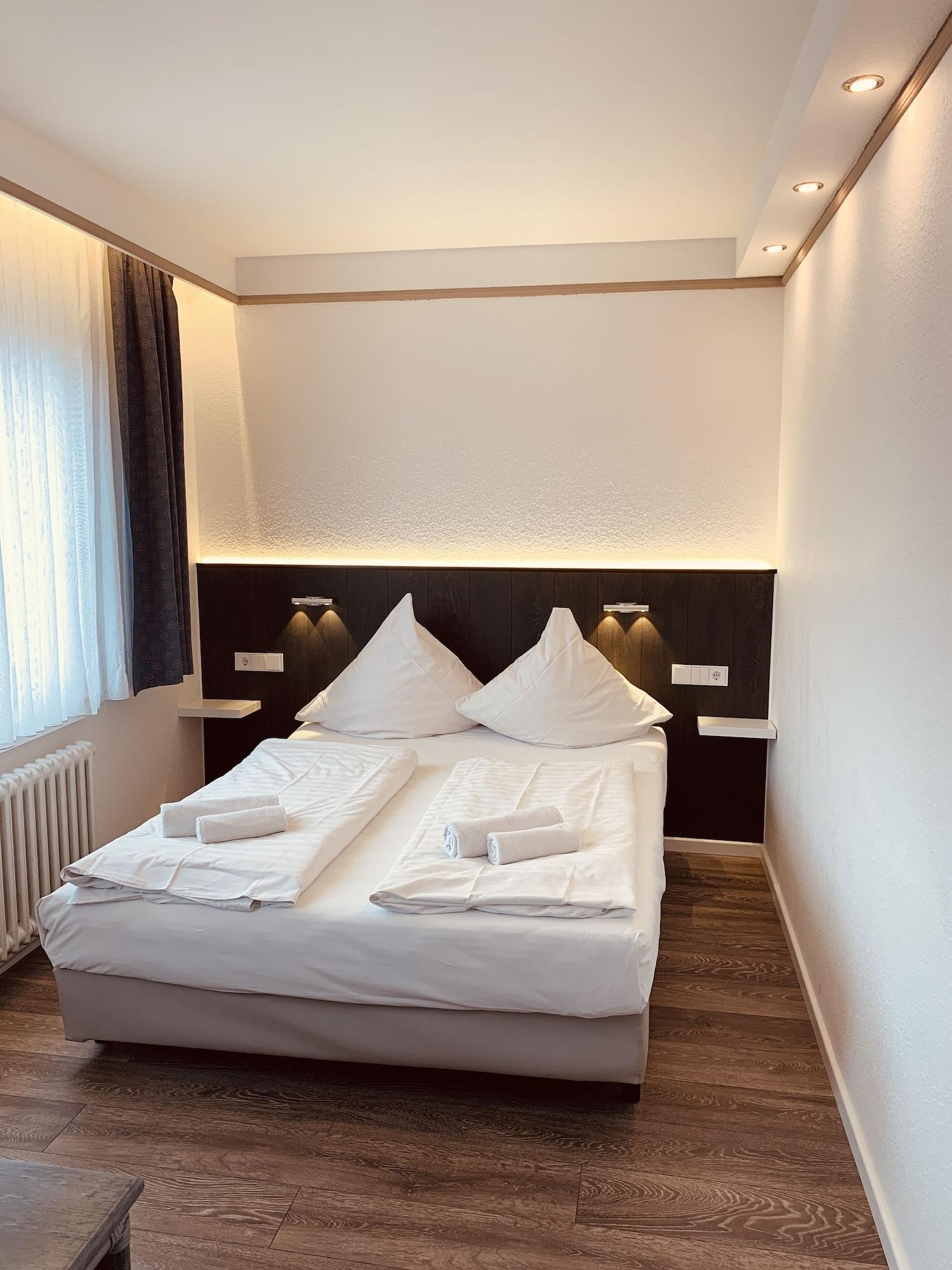 Hotel Kunibert Der Fiese Κολωνία Εξωτερικό φωτογραφία