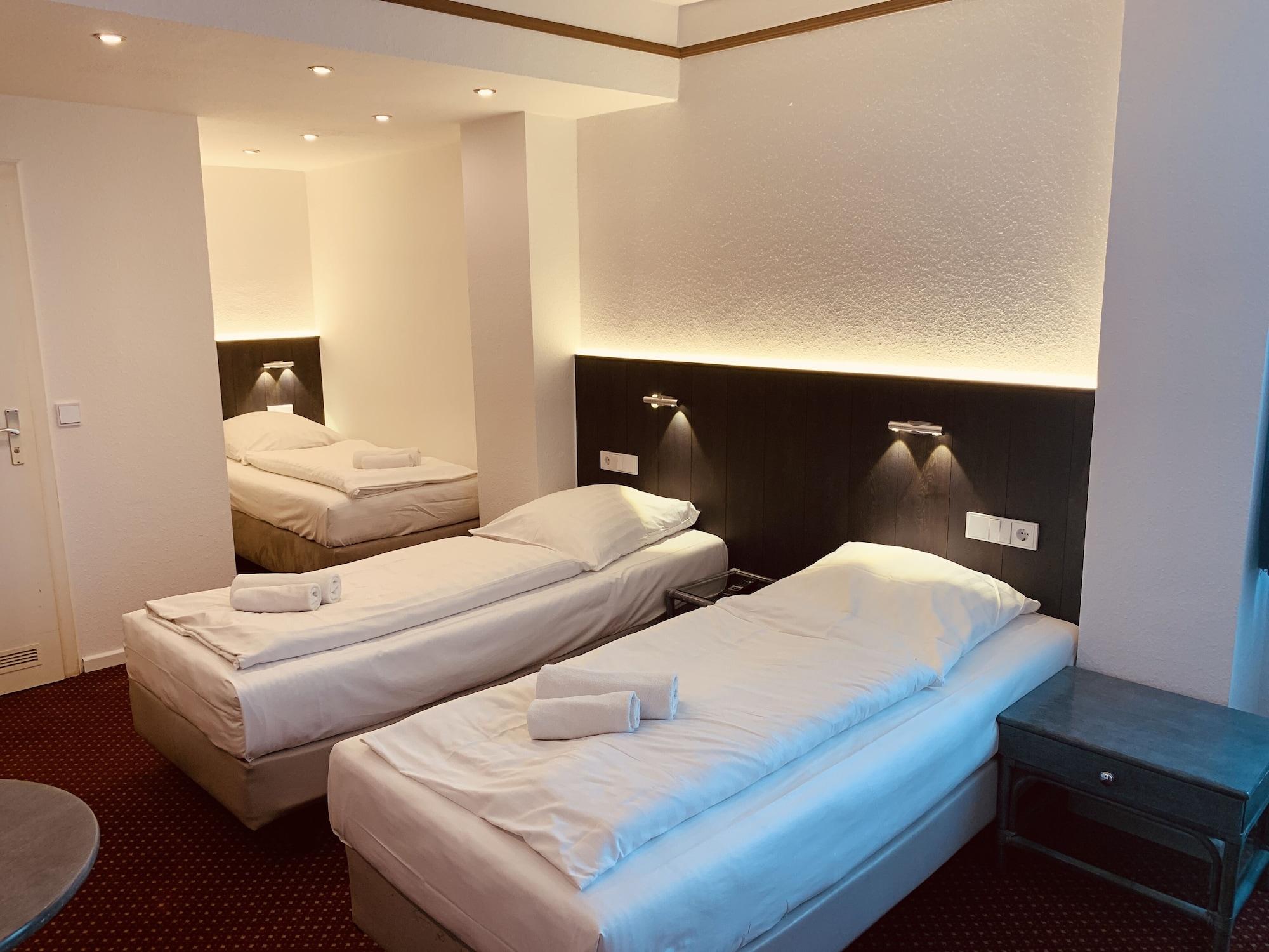 Hotel Kunibert Der Fiese Κολωνία Εξωτερικό φωτογραφία