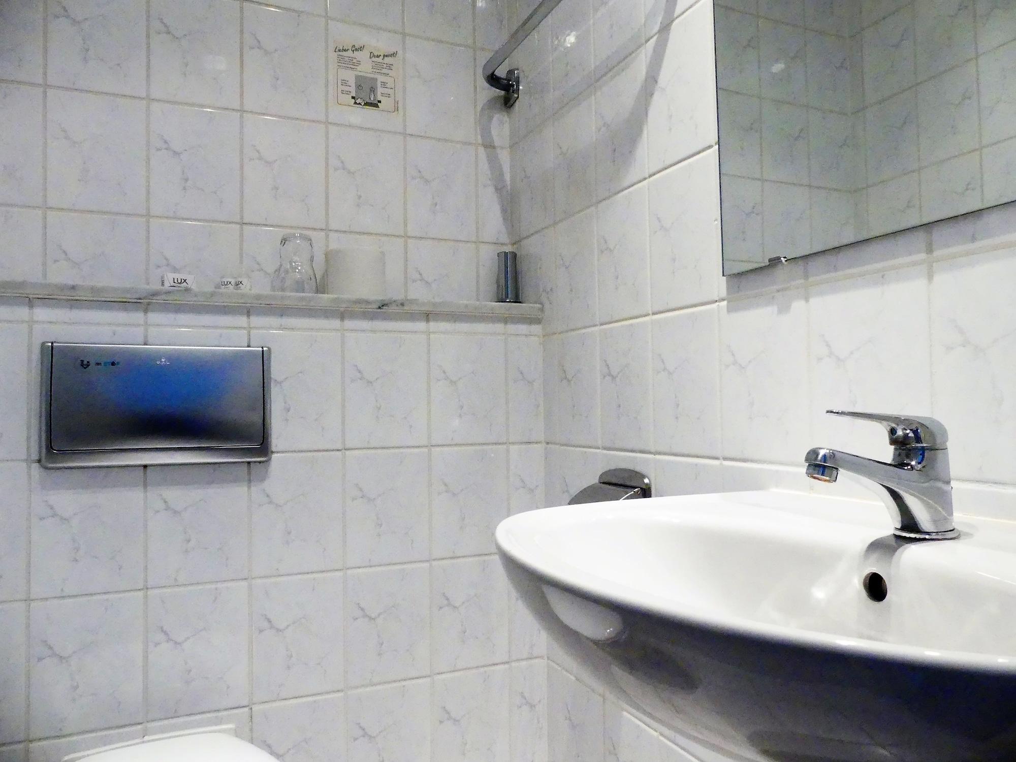 Hotel Kunibert Der Fiese Κολωνία Εξωτερικό φωτογραφία