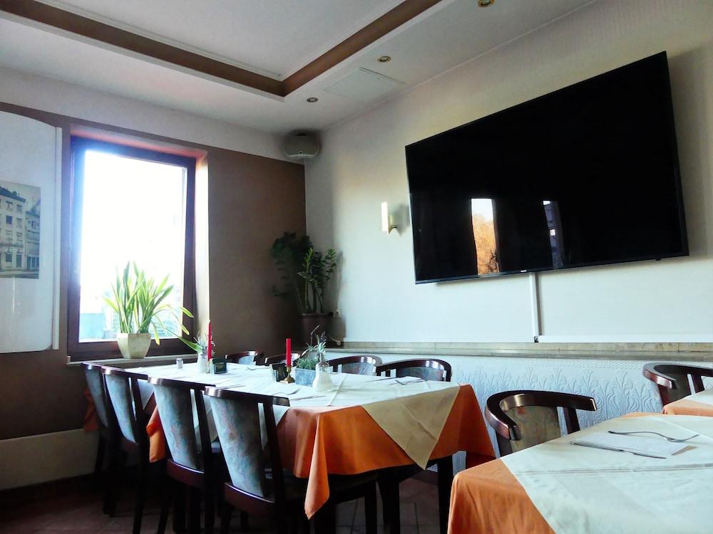 Hotel Kunibert Der Fiese Κολωνία Εξωτερικό φωτογραφία